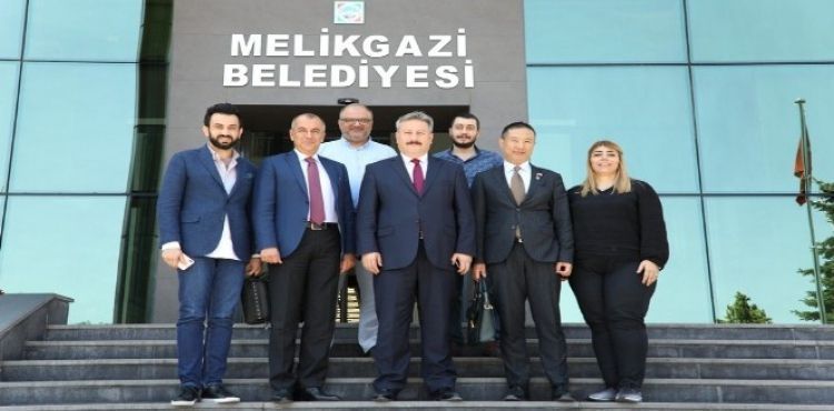 Çin'in Wuhan şehrinin yöneticileri Melikgazi ilçesinde inceleme yaptı
