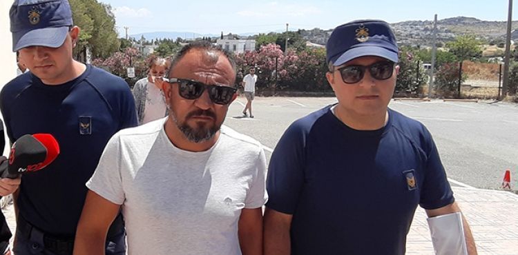 Gazetecilere çarpan kaptan serbest bırakıldı