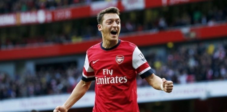 Fenerbahe'den Mesut zil aklamas