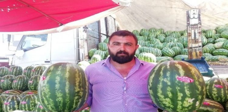 Pazarcı esnafın yüzü gülüyor