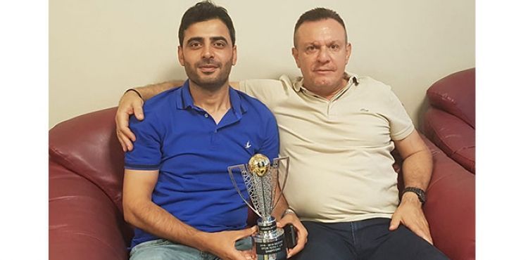 Denizlispor kazandığı kupanın minyatürünü yaptırıp satışa çıkardı