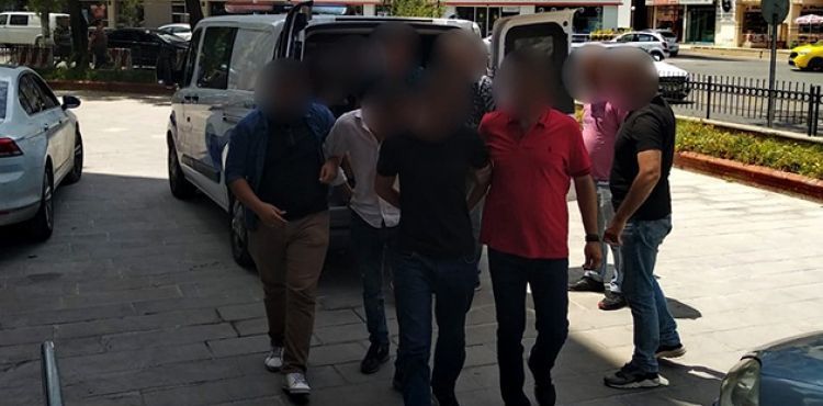 Tüm Türkiye'de aranıyordu, Kuşadası'nda yakalandı