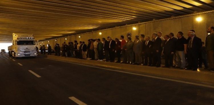 Başkan Büyükkılıç, Terminal Katlı Kavşağı'nın trafiğe açılışında dedikoduların değil yatırımların konuşulmasını istedi