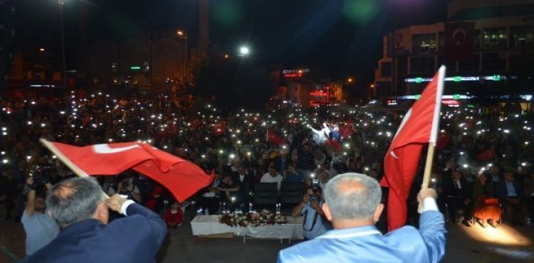 Milli Birlik Gününde Develi Meydanı Tıklım Tıklım Doldu