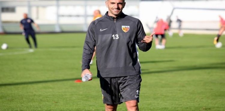 Miguel Lopes kampa katıldı