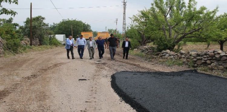 Hacılar'da Asfalt Çalışmaları Tüm Hızıyla Sürüyor