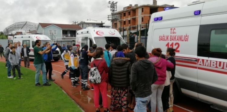 Düzce'de sel! Mahsur kalanlar helikopterle kurtarıldı