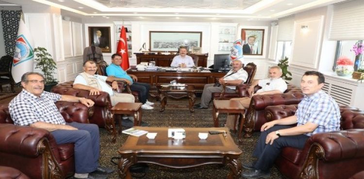 Türkiye Yazarlar Birliği üyeleri Başkan Palancıoğlu'nu ziyaret etti
