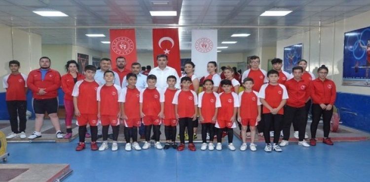 Haltercilere malzeme yardımı yapıldı