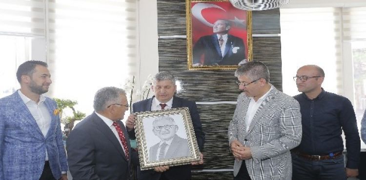 Başkan Büyükkılıç, ilçe ziyaretlerini Bünyan ile sürdürdü