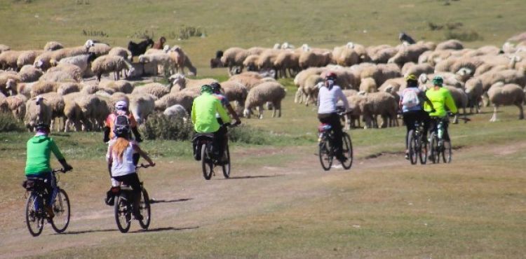 Bisikletçiler Festa 2200'de Erciyes'i yaşayıp Kayseri'yi keşfettiler