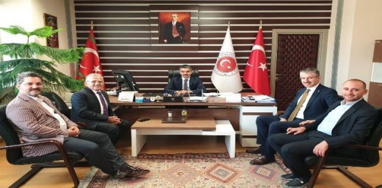 Başkan Büyükkılıç, Çevre ve Şehircilik Bakanı Kurum ile önemli bir görüşme yaptı