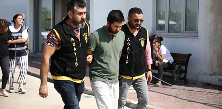 Vurgundan önce para çalmış