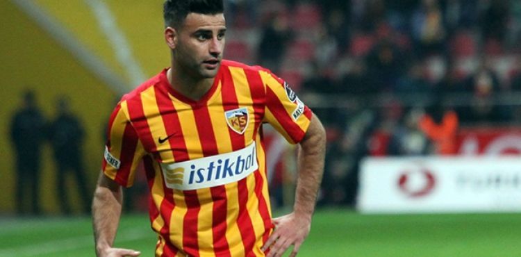 Deniz Türüç Fenerbahçe'de