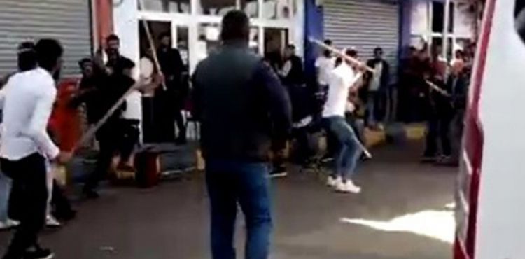 Ağrı'da taşlı sopalı kavga