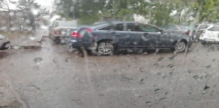 Kayseri'de yağmur etkili oldu