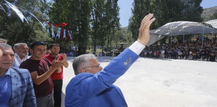 Başkan Büyükkılıç Dadaloğlu Şenliklerinde