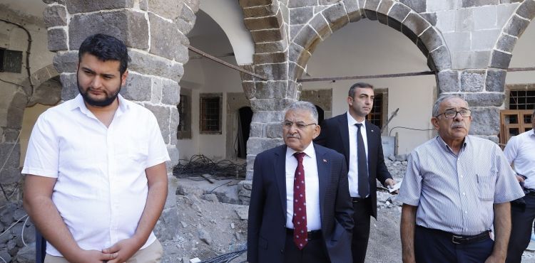 Başkan Büyükkılıç, ziyaret ve incelemelerine hız kesmeden devam ediyor
