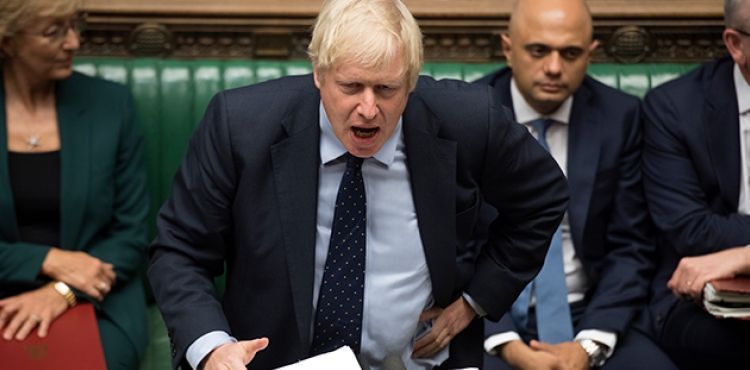 İngiltere Başbakanı Johnson parlamentodaki üstünlüğünü kaybetti