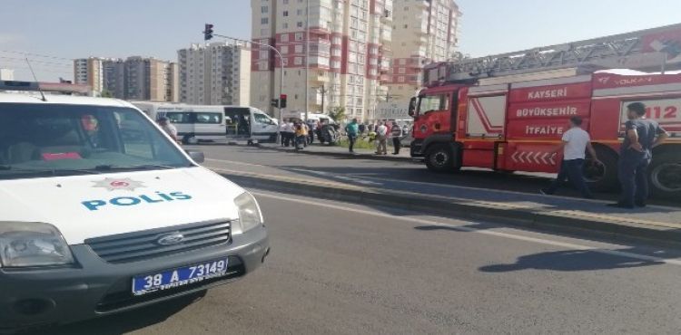 Kayseri'de işçi servisi kaza yaptı, çok sayıda yaralı var