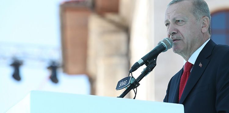 Cumhurbakan Erdoan: 'Vatanmza, bayramza, istiklalimize uzanan her eli krdk yine krarz'