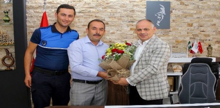 Başkan Öztürk, Zabıta Haftasını personeliyle kutladı