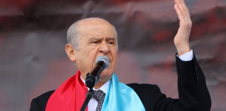 Bahçeli: 'Güvenli bölge, ortak devriye derken insanlık düşmanlarına hala silah sevkiyatı yapan ABD ise samimiyetsizdir'