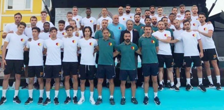 Kayserispor 28 kiilik kadrosunu TFF'ye bildirdi