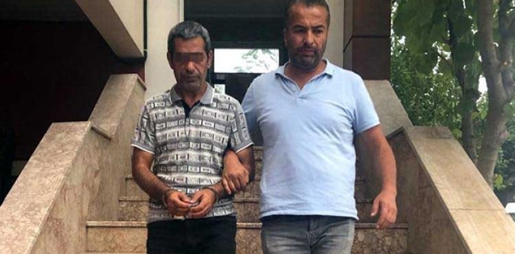 Ayrılmak isteyen eşini 15 kez bıçakladı,