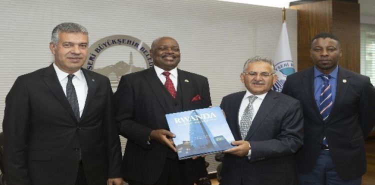 Başkan Büyükkılıç, Ruanda Büyükelçisini ağırladı