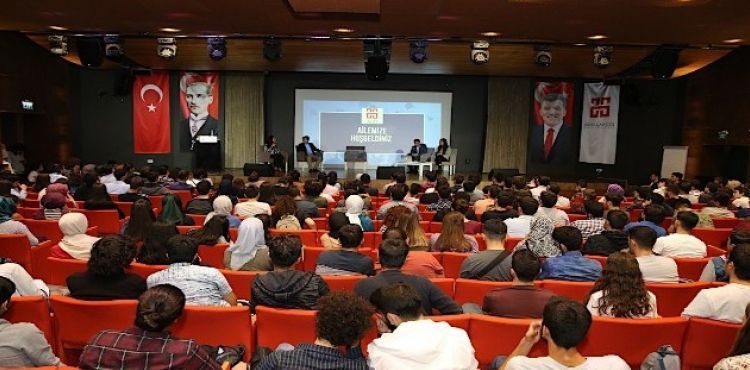 AGÜ'de Oryantasyon Günleri