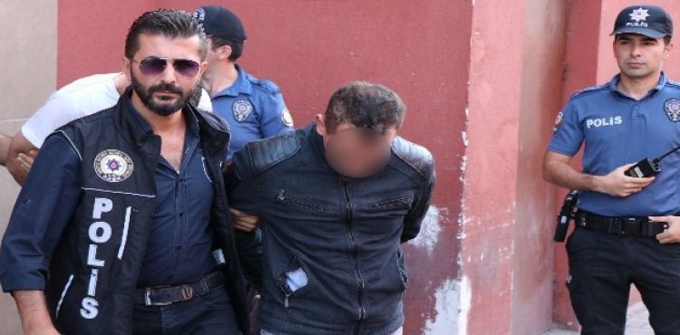 Hız motoruyla uyuşturucu sevkiyatında 3 gözaltı