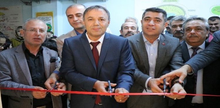 Türk Metal Sendikası Kayseri Şubesi öğrencilerin yüzünü güldürdü