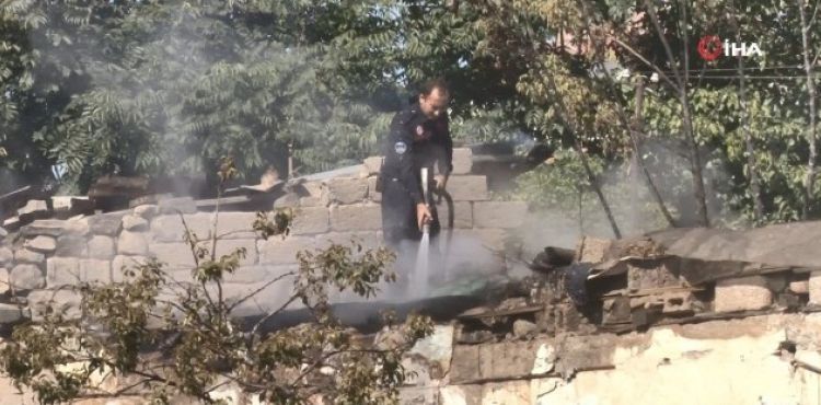 Gaziosman Mahallesi'nde korkutan yangın
