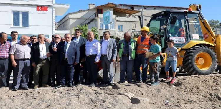 Başkan Yalçın Başakpınar'da çalışmaları inceledi