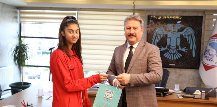 MELMEK SPORCUMUZ İSPANYA’DA KAYSERİ’Yİ TEMSİL EDECEK