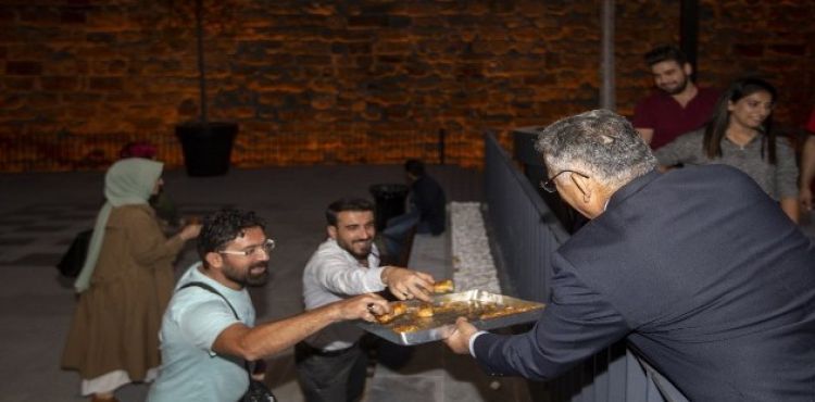Seferden zafere Türk Kadını Kayseri Kalesi'nde