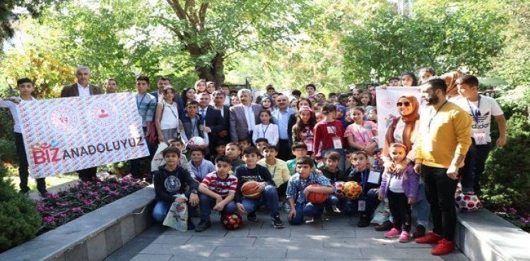 Biz Anadoluyuz Projesi kapsamında Batmanlı gençler Kayseri'ye geldi