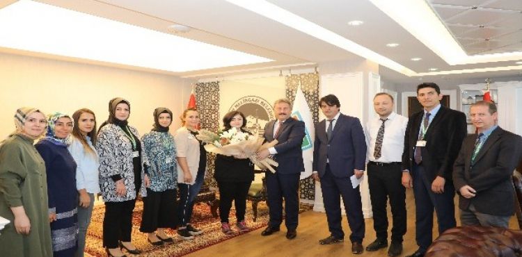 Başkan Palancıoğlu belediye mimarlarının günlerini kutladı