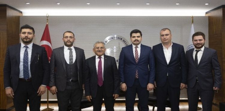 Yeni yönetimlerden Başkan Büyükkılıç'a ziyaret