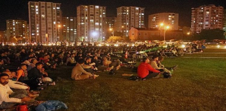 Talas'ta milli maçlar dev ekranda