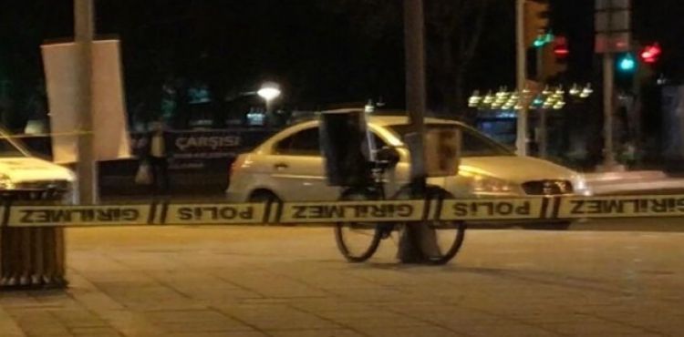 Meydan'da şüpheli bisiklet paniği