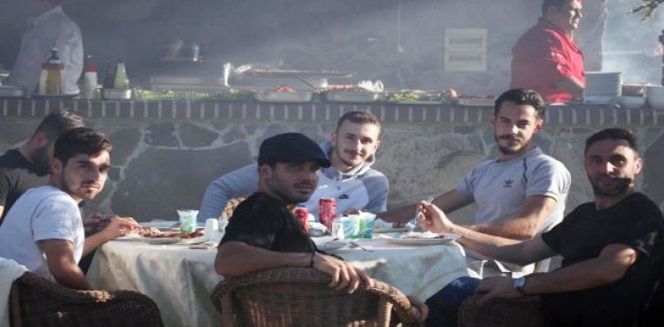 Kayserispor'a moral yemeği