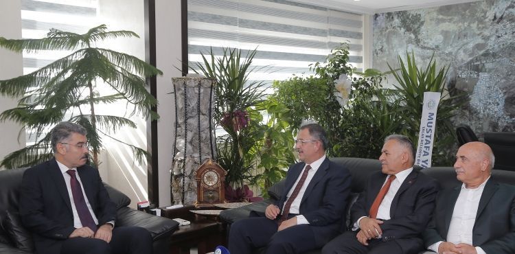 EMNİYET MÜDÜRÜ’NE “HAYIRLI OLSUN” ZİYARETİ