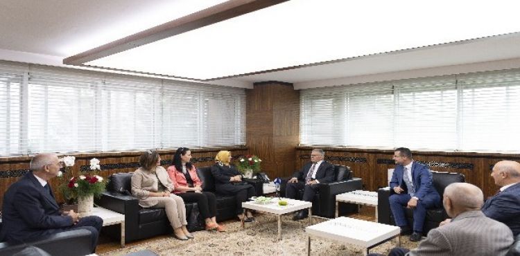 Başkan Büyükkılıç, Muhtarlar Günü'nde bazı mahallelerin muhtarlarıyla bir araya geldi