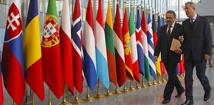 Bakan Akar, NATO Karargahında