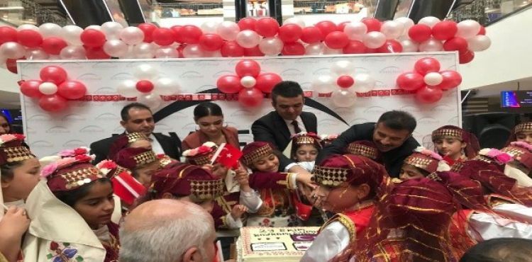 Cumhuriyet Bayramı coşkuyla kutlandı