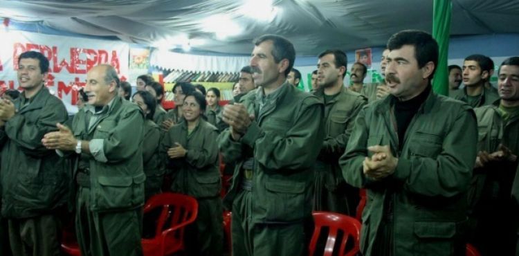PYD elebaşı 'Mazlum Kobani' kod adlı terörist Ferhad Abdi Şahin PKK kampında