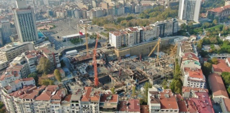 AKM'nin sahnesi göründü