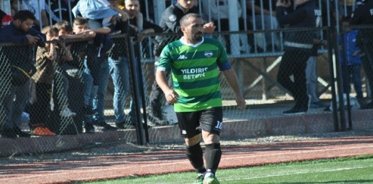 Yahyalıspor'u Ramazan Durdu sırtlıyor.